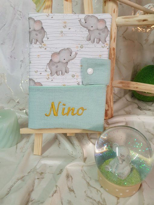 Protege carnet de santé FOREST